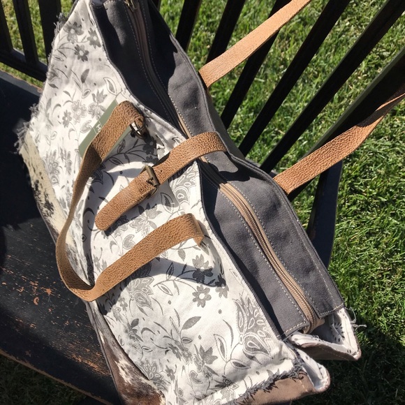 NEW MYRA Weekender large tote Bag floral cowhide - Picture 5 of 10